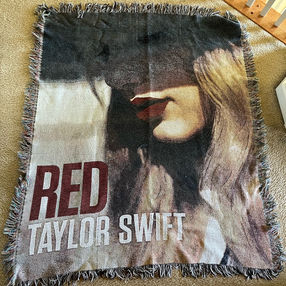 Taylor Swift RED Blanket